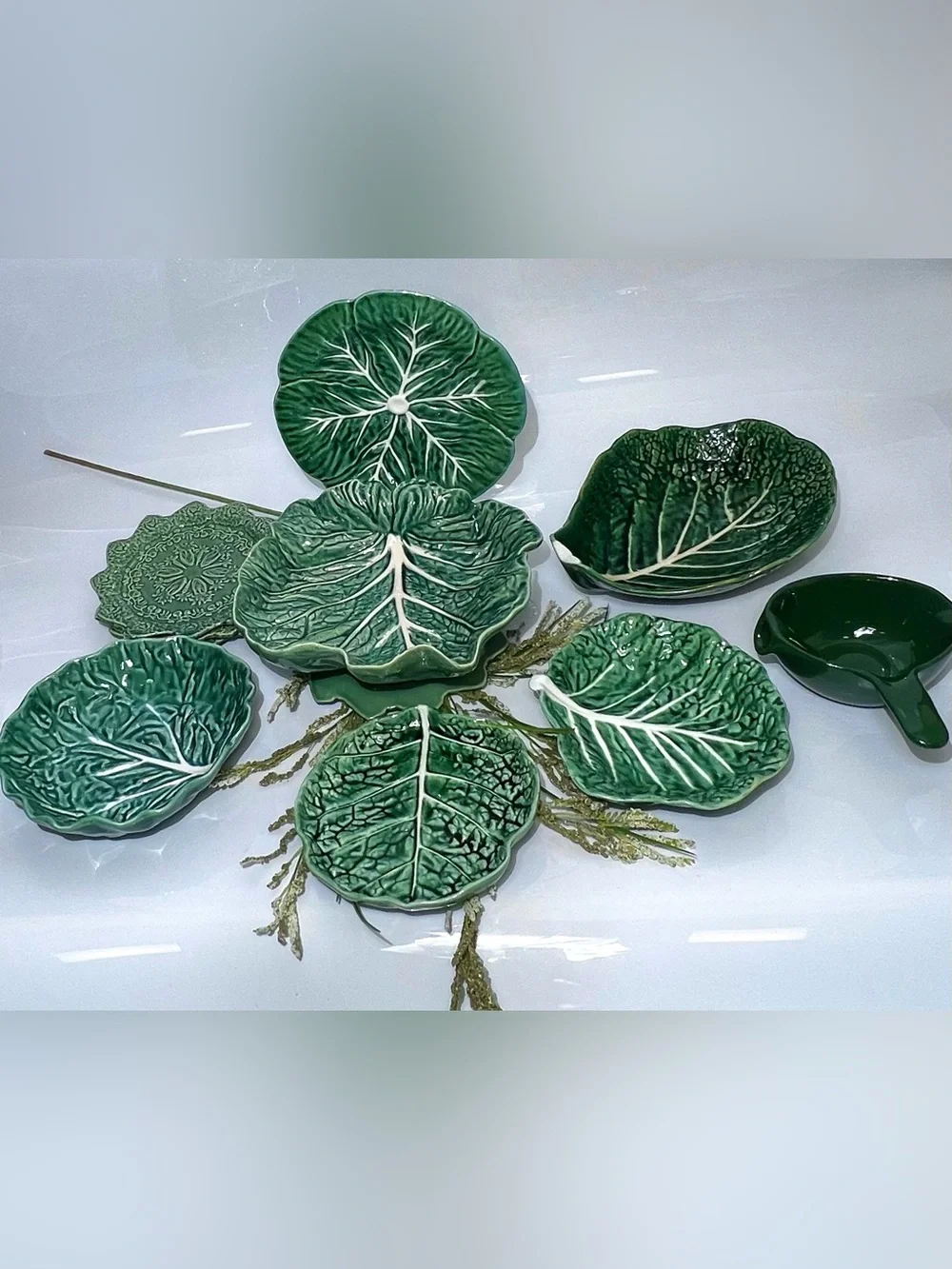 Vintage Bordallo Pinheiro Portuguese majolica cabbage leaf dish Large